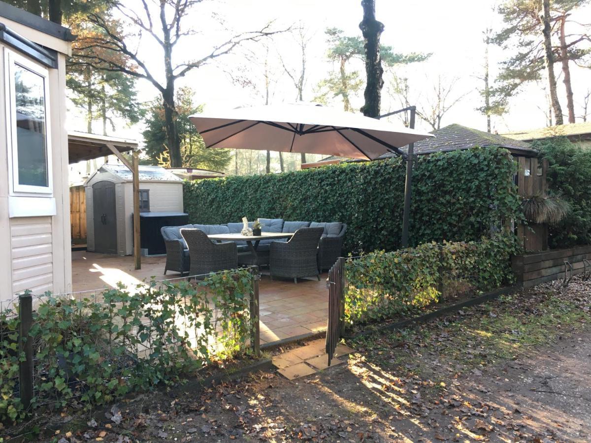 Prachtige Luxe Chalet Op De Veluwe Nabij Hoenderloo Villa Exterior photo